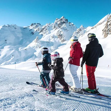 A La Tania - 2 Pieces, 4 Personnes, Skis Aux Pieds, Proche Commerces - Fr-1-182a-14 Apartment Courchevel