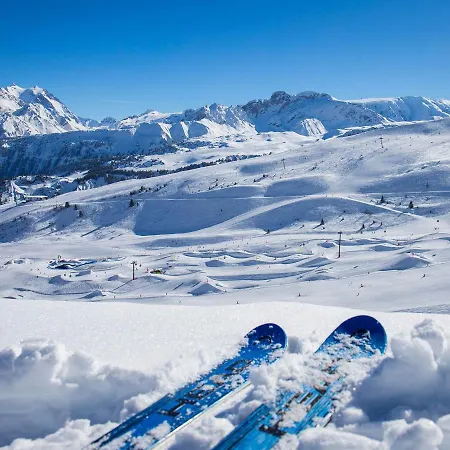 Apartment Confortable T2 Skis Aux Pieds, Proche Commerces - Fr-1-182a-14 *