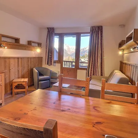 Apartment Confortable T2 Skis Aux Pieds, Proche Commerces - Fr-1-182a-14 *