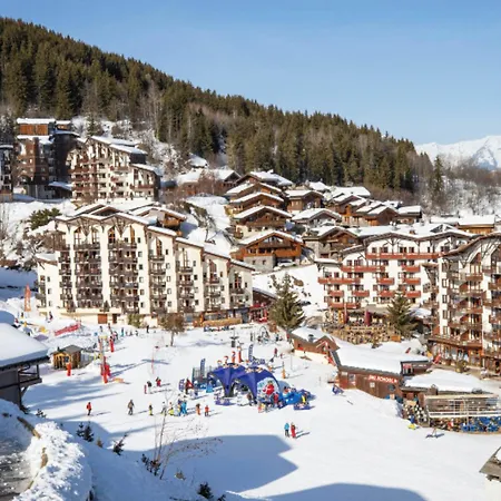 Confortable T2 Skis Aux Pieds, Proche Commerces